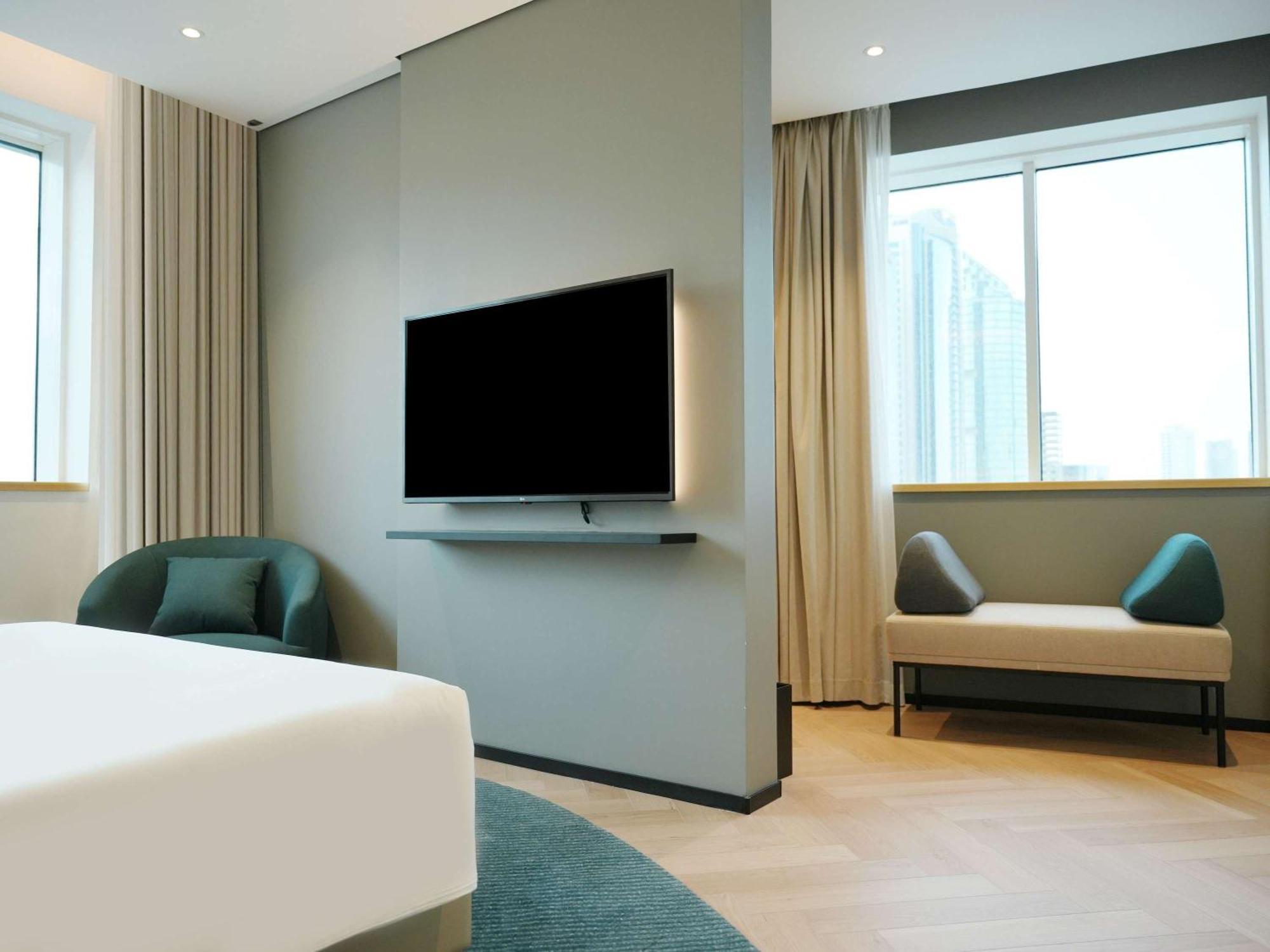 Hotel Novotel Al Anoud 4*