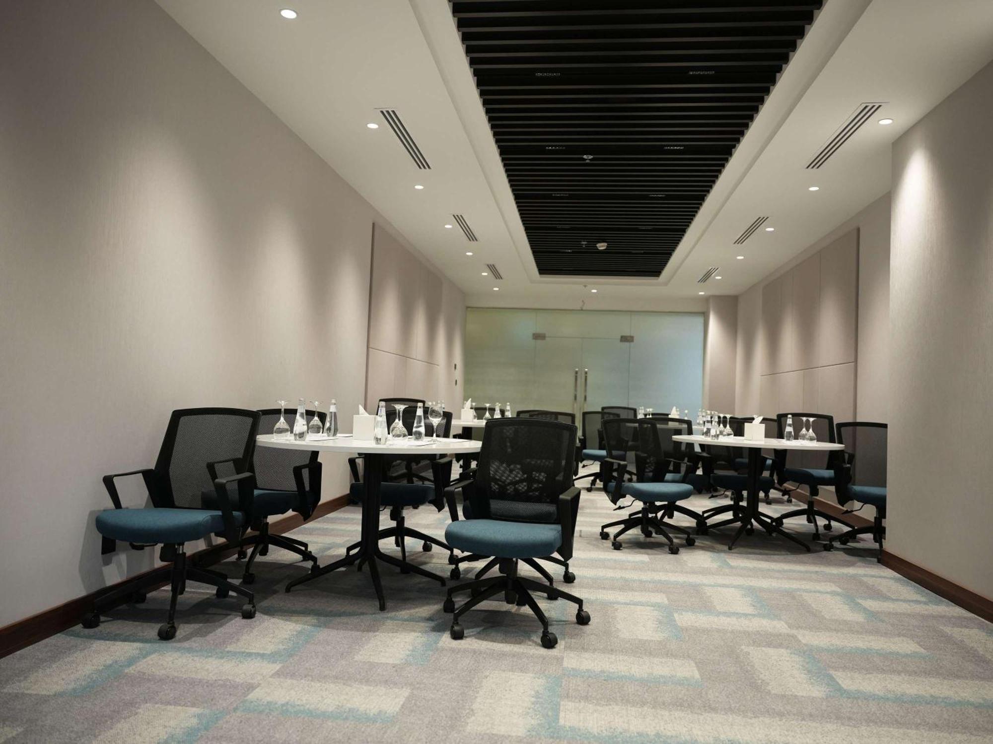 Novotel Al Anoud 4*