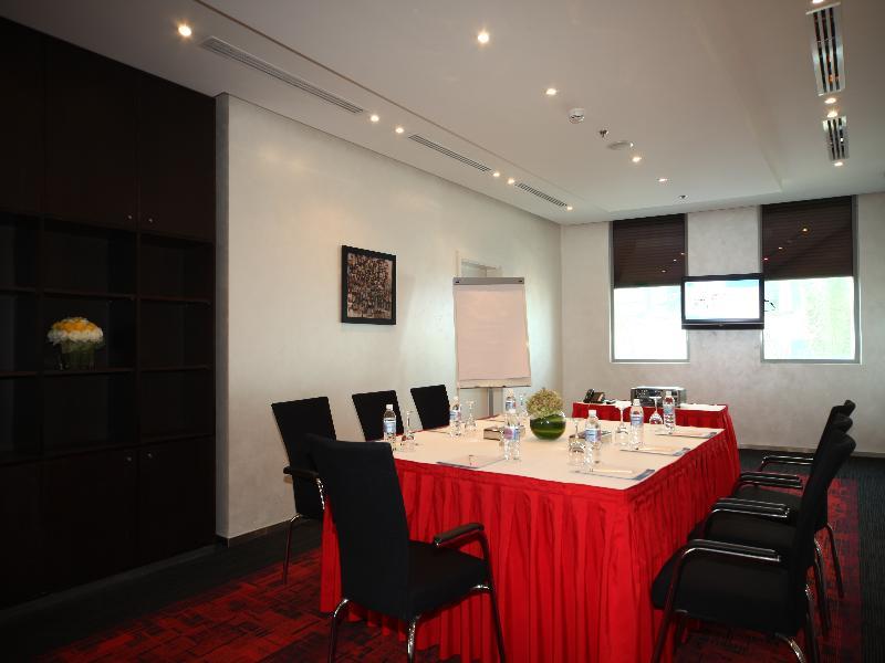 होटल Novotel Al Anoud