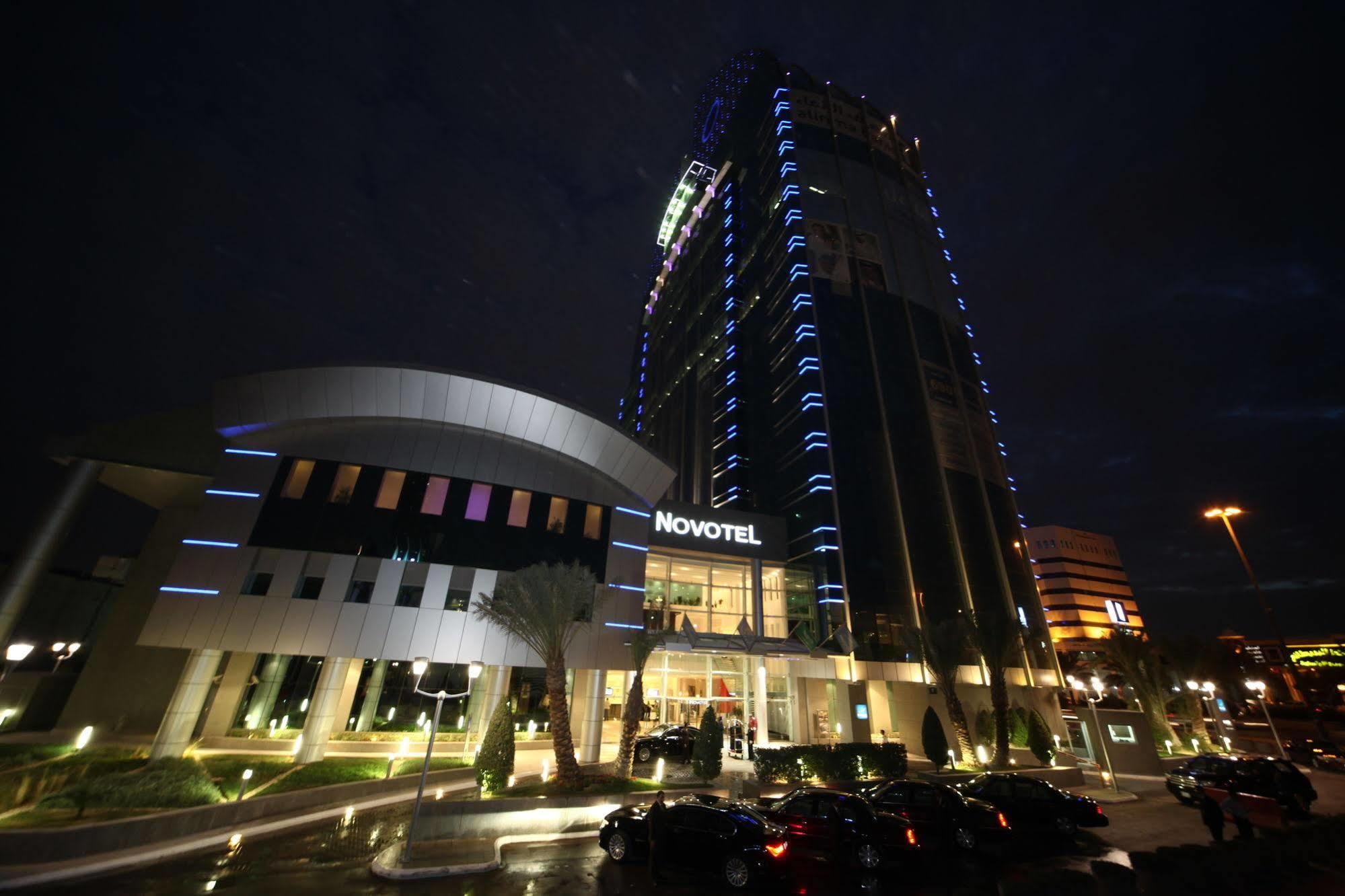 Hotel Novotel Al Anoud 4*